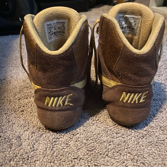 Nike Greco Supreme Wrestling Sneakers Brown Yellow Womens Size 9 - Picture 4 of 8